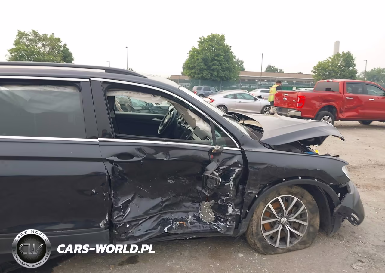 2019 Volkswagen Tiguan 2.0T Se-2.0T Sel-2.0T Sel R-Line-2.0T Sel R-Line Black VIN:3VV2B7AX1KM119975 - 6