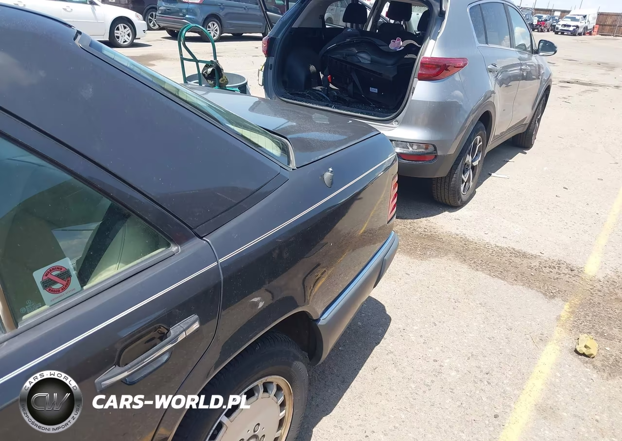 1992 Mercedes-Benz 300 E VIN:WDBEA30E6NB613038 - 6