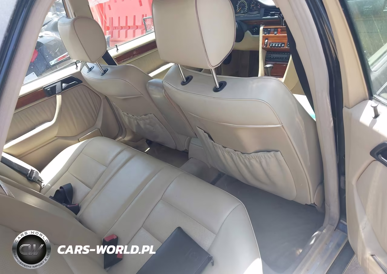 1992 Mercedes-Benz 300 E VIN:WDBEA30E6NB613038 - 8