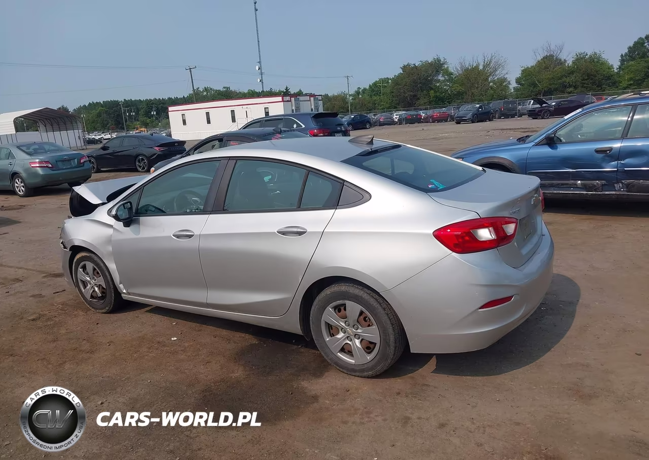 2017 Chevrolet Cruze Ls Auto VIN:3G1BC5SM8HS519825 - 3