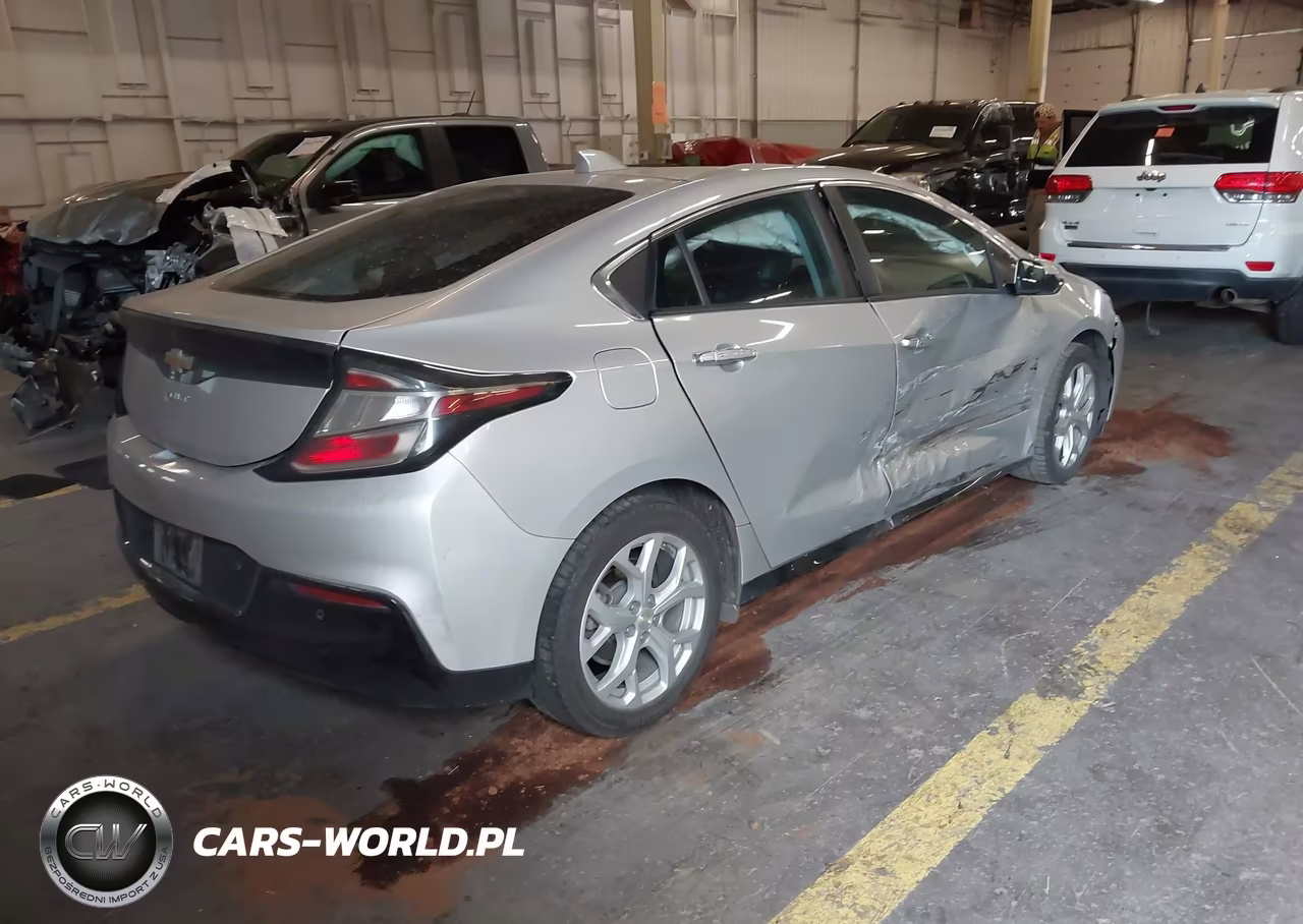2017 Chevrolet Volt Premier VIN:1G1RD6S5XHU121686 - 4