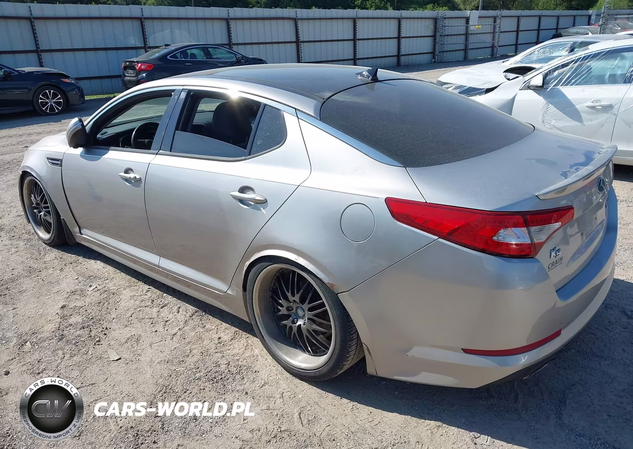 2013 Kia Optima Sx VIN:5XXGR4A62DG236815 - 3