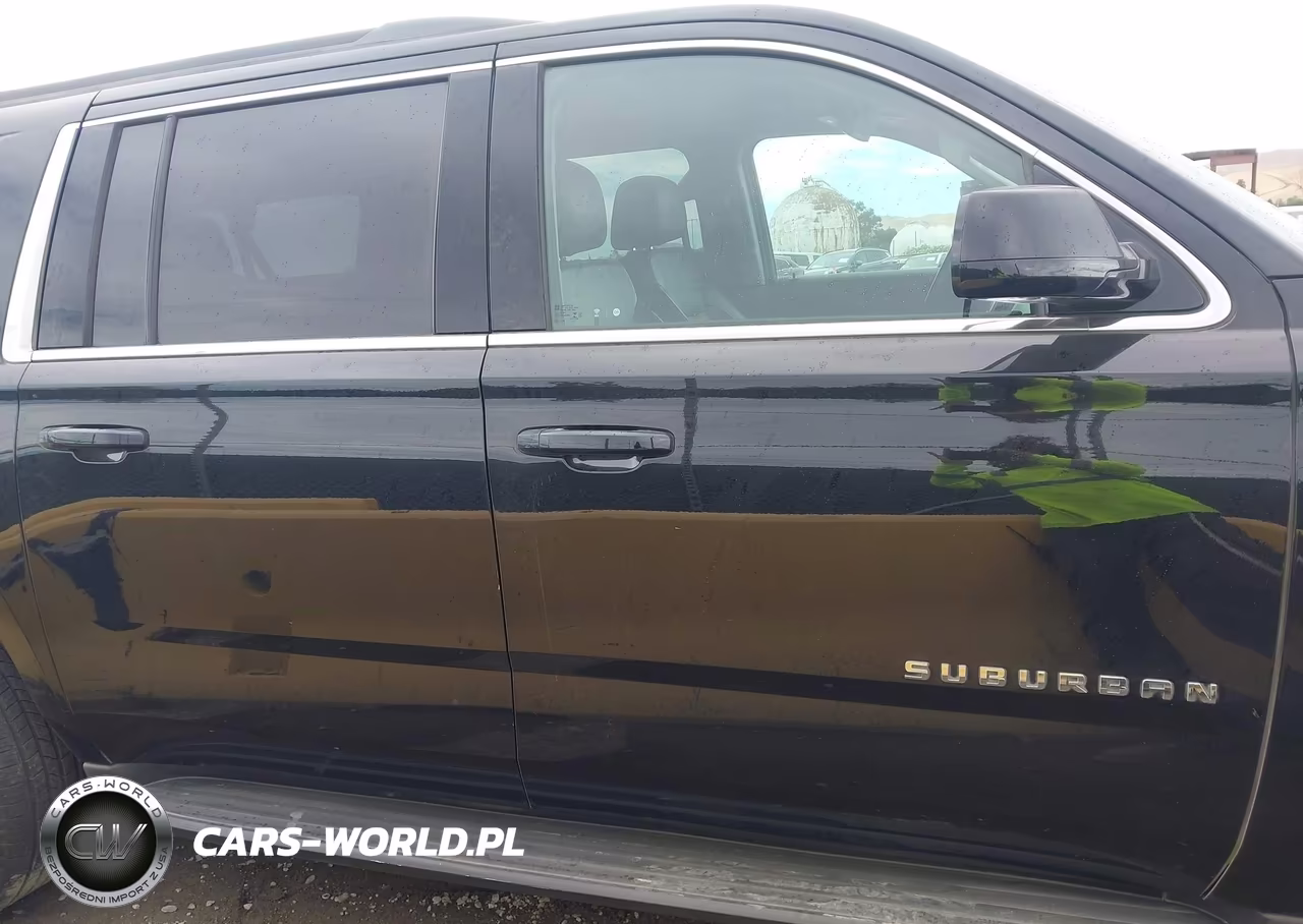 2019 Chevrolet Suburban Lt VIN:1GNSCHKC9KR392455 - 13