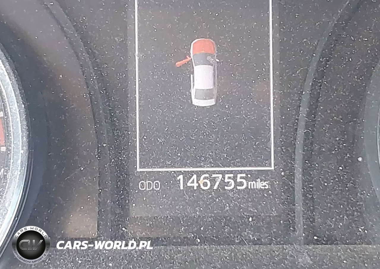 2018 Toyota Camry Le VIN:4T1B11HK7JU145611 - 14