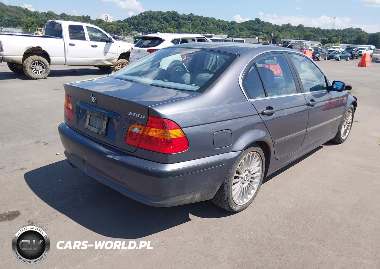 2003 BMW 3 Series 330I VIN:WBAEV53413KM28412 - 4