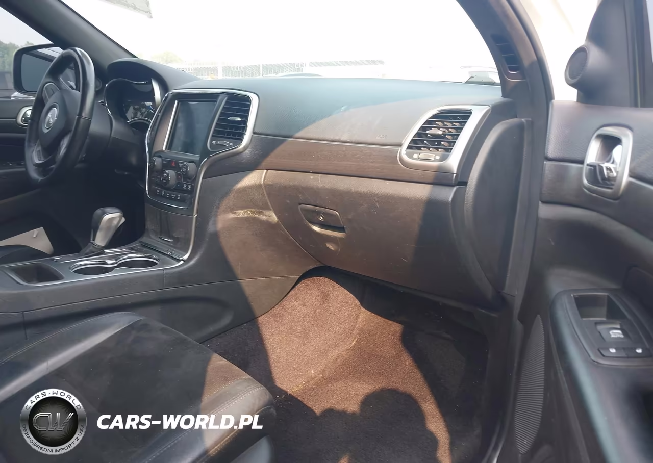 2018 Jeep Grand Cherokee Altitude 4X4 VIN:1C4RJFAG5JC156666 - 5
