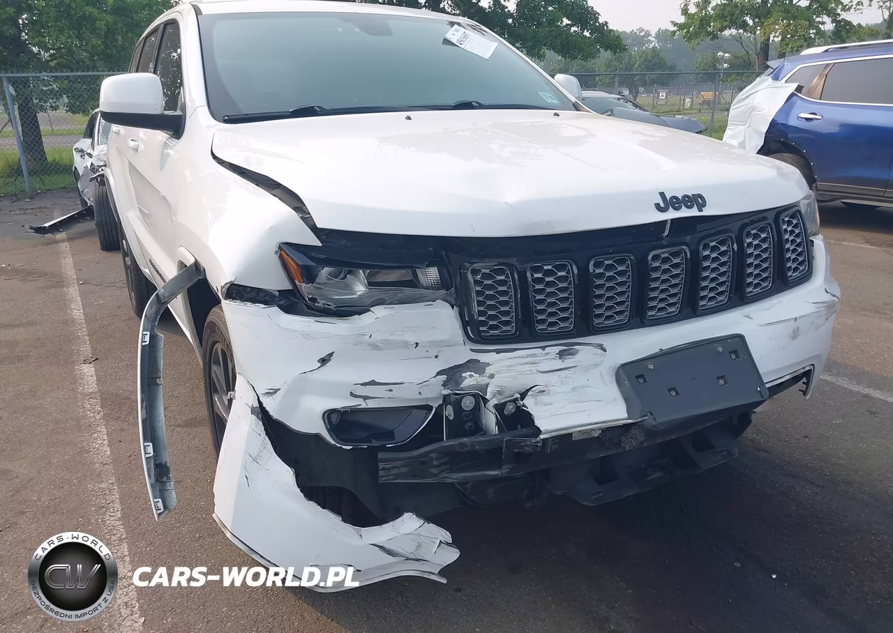 2018 Jeep Grand Cherokee Altitude 4X4 VIN:1C4RJFAG5JC156666 - 6