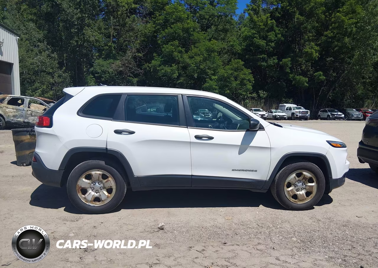 2015 Jeep Cherokee Sport VIN:1C4PJMAB3FW546767 - 13