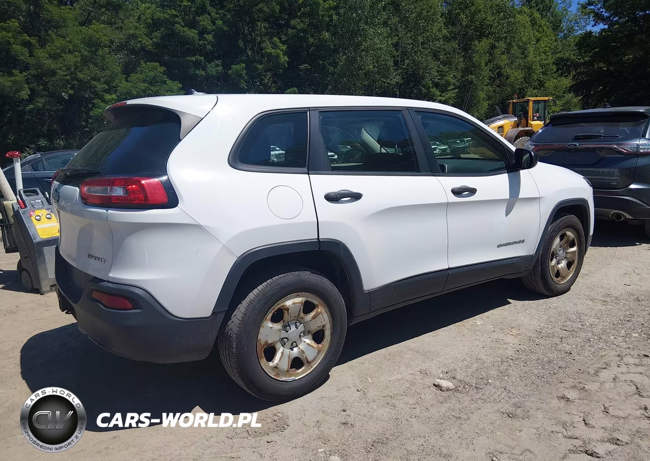 2015 Jeep Cherokee Sport VIN:1C4PJMAB3FW546767 - 4