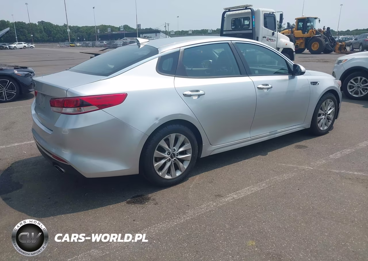 2017 Kia Optima Lx VIN:5XXGT4L33HG156174 - 4