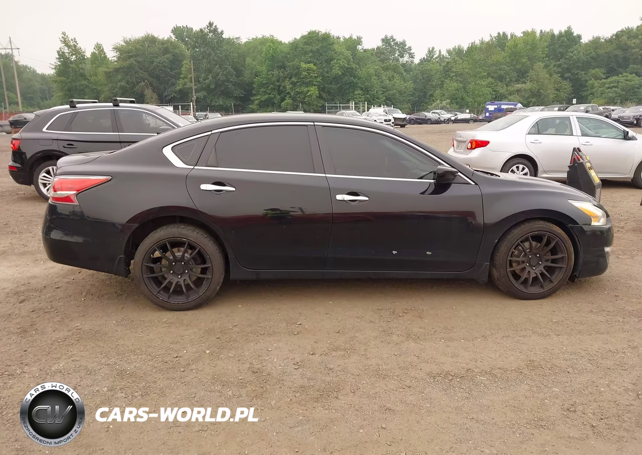 2015 Nissan Altima 2.5 S VIN:1N4AL3AP6FN326296 - 13