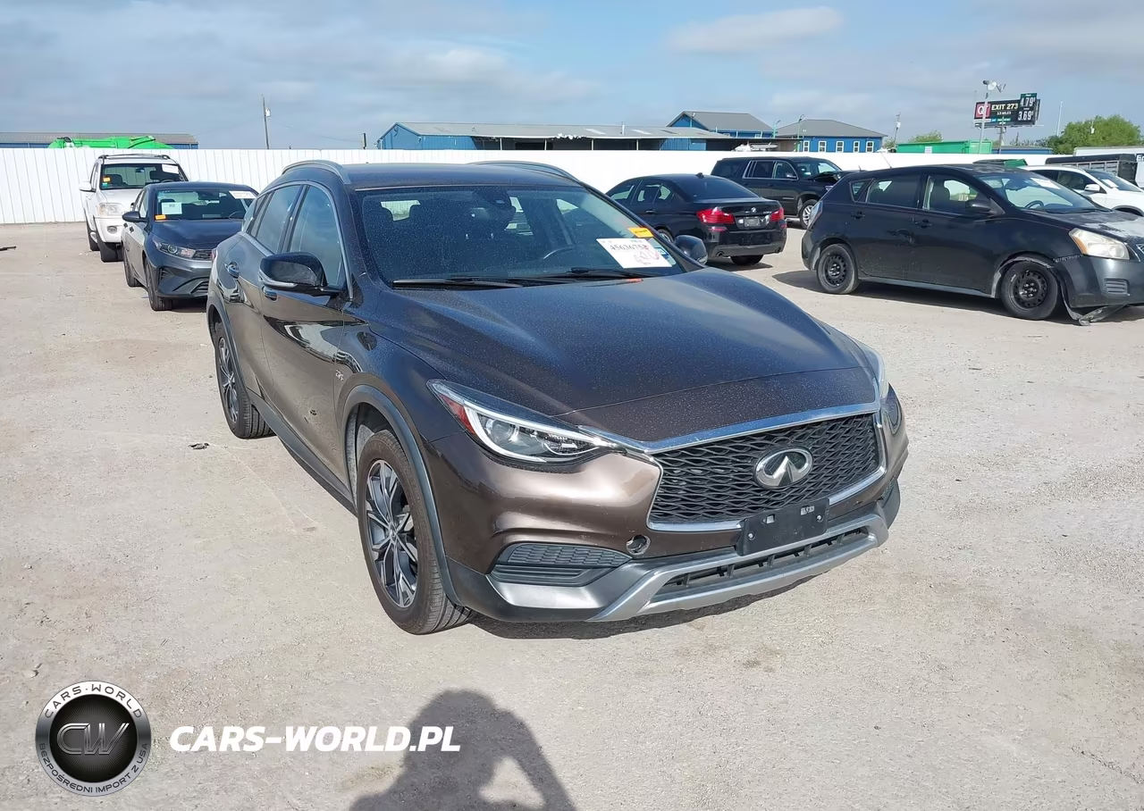 2018 Infiniti Qx30 Luxury – zdjęcie 1 z 16