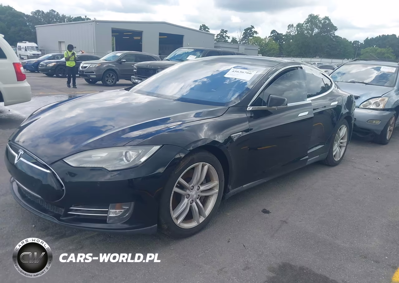 2014 Tesla Model S VIN:5YJSA1H16EFP45613 - 2