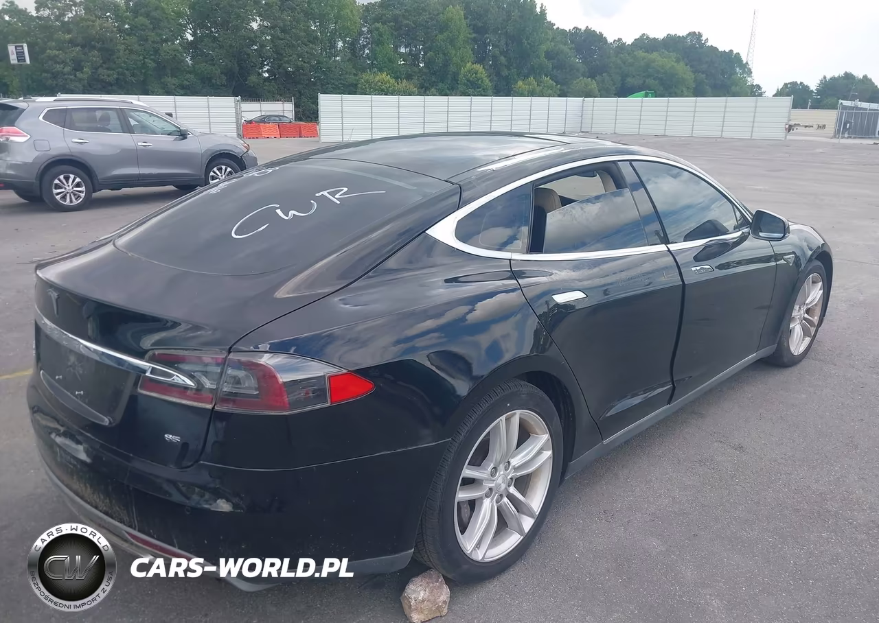 2014 Tesla Model S VIN:5YJSA1H16EFP45613 - 4