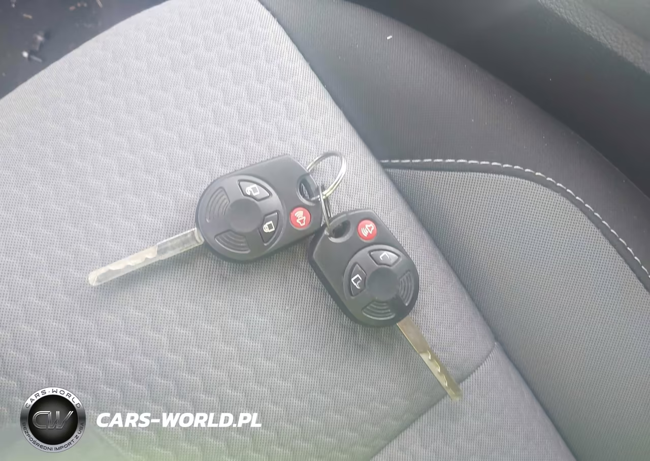 2018 Ford Escape Se VIN:1FMCU9GD3JUA01664 - 11