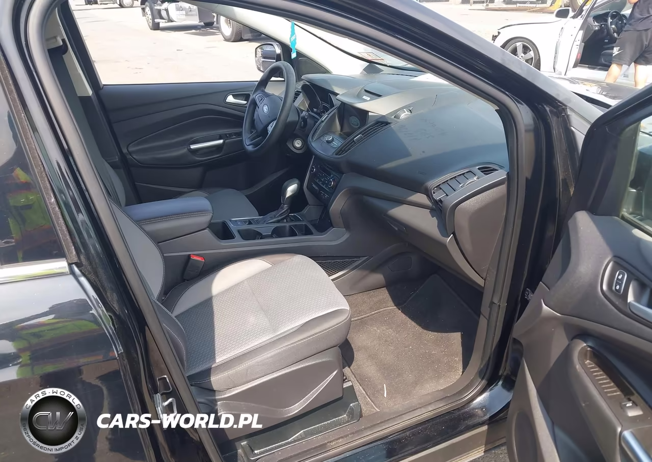 2018 Ford Escape Se VIN:1FMCU9GD3JUA01664 - 5