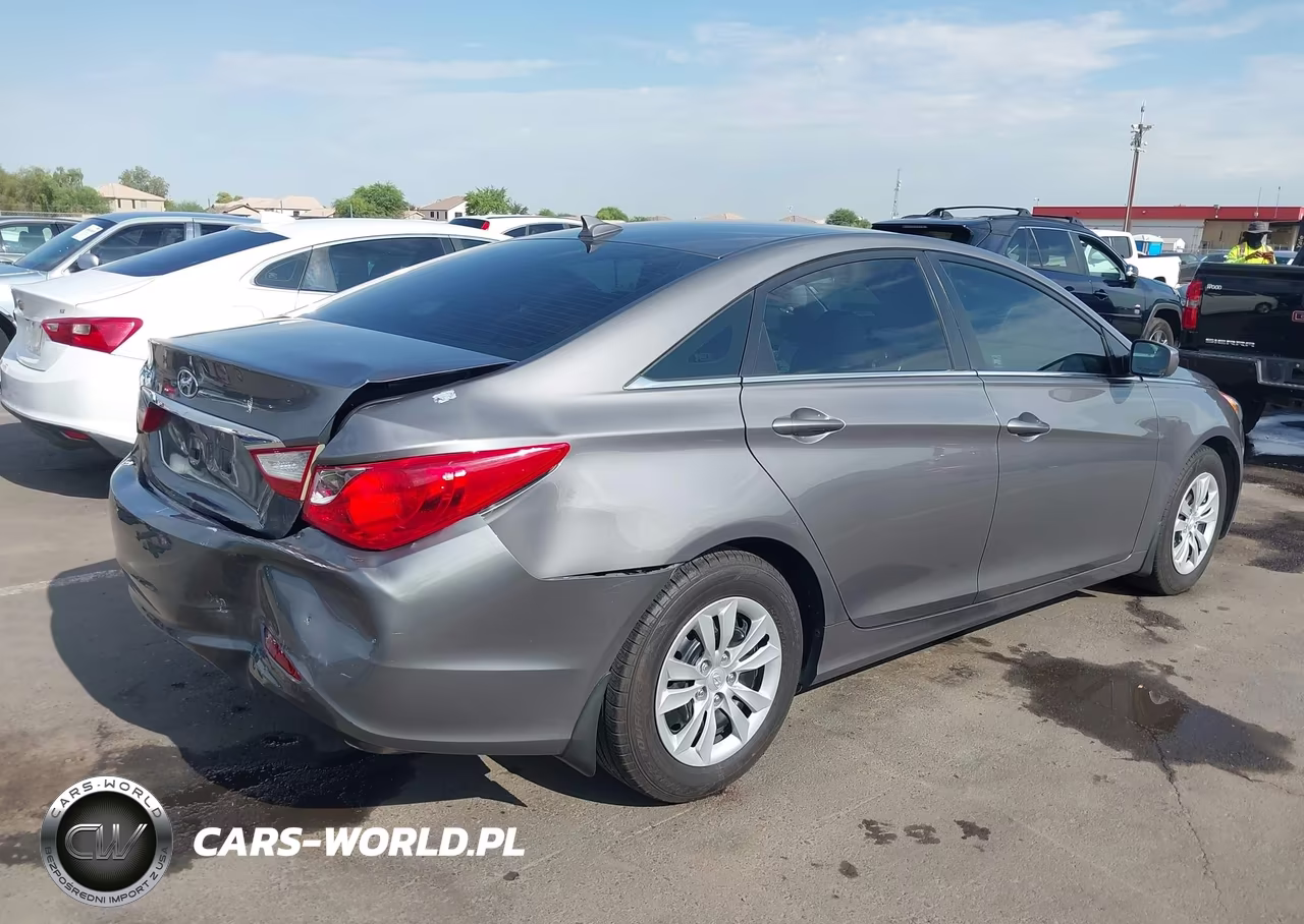 2012 Hyundai Sonata Gls VIN:5NPEB4AC1CH371868 - 4