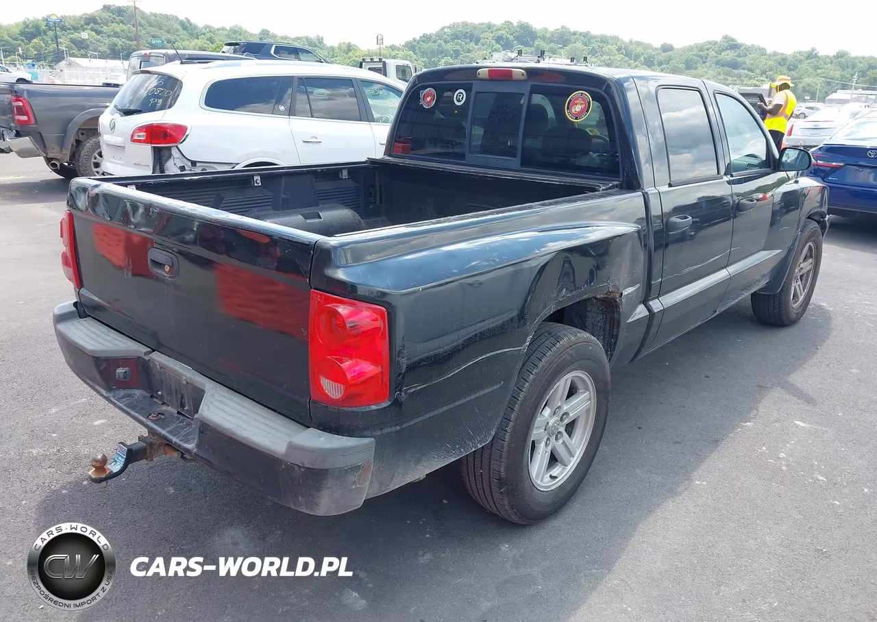 2007 Dodge Dakota Slt VIN:1D7HW48P77S237180 - 4