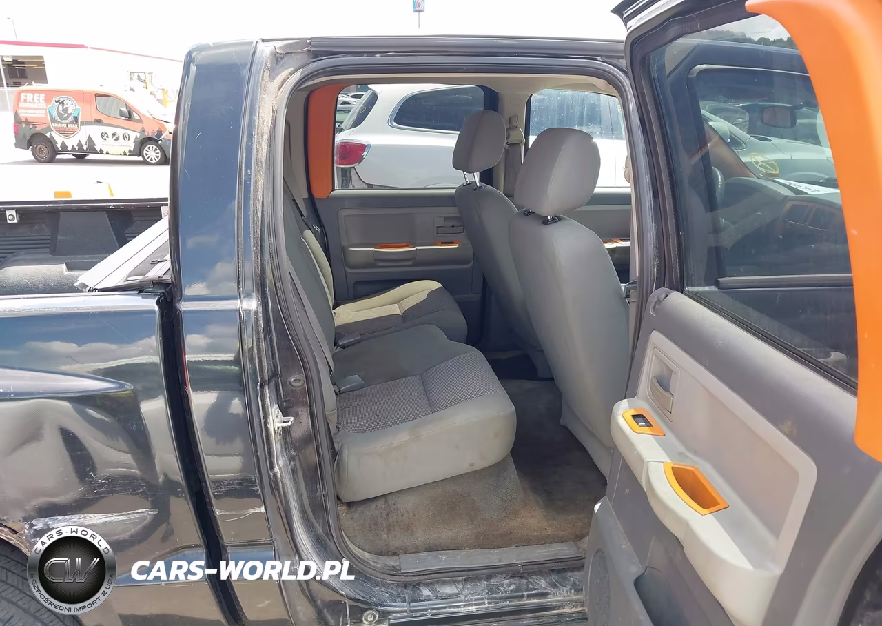 2007 Dodge Dakota Slt VIN:1D7HW48P77S237180 - 8