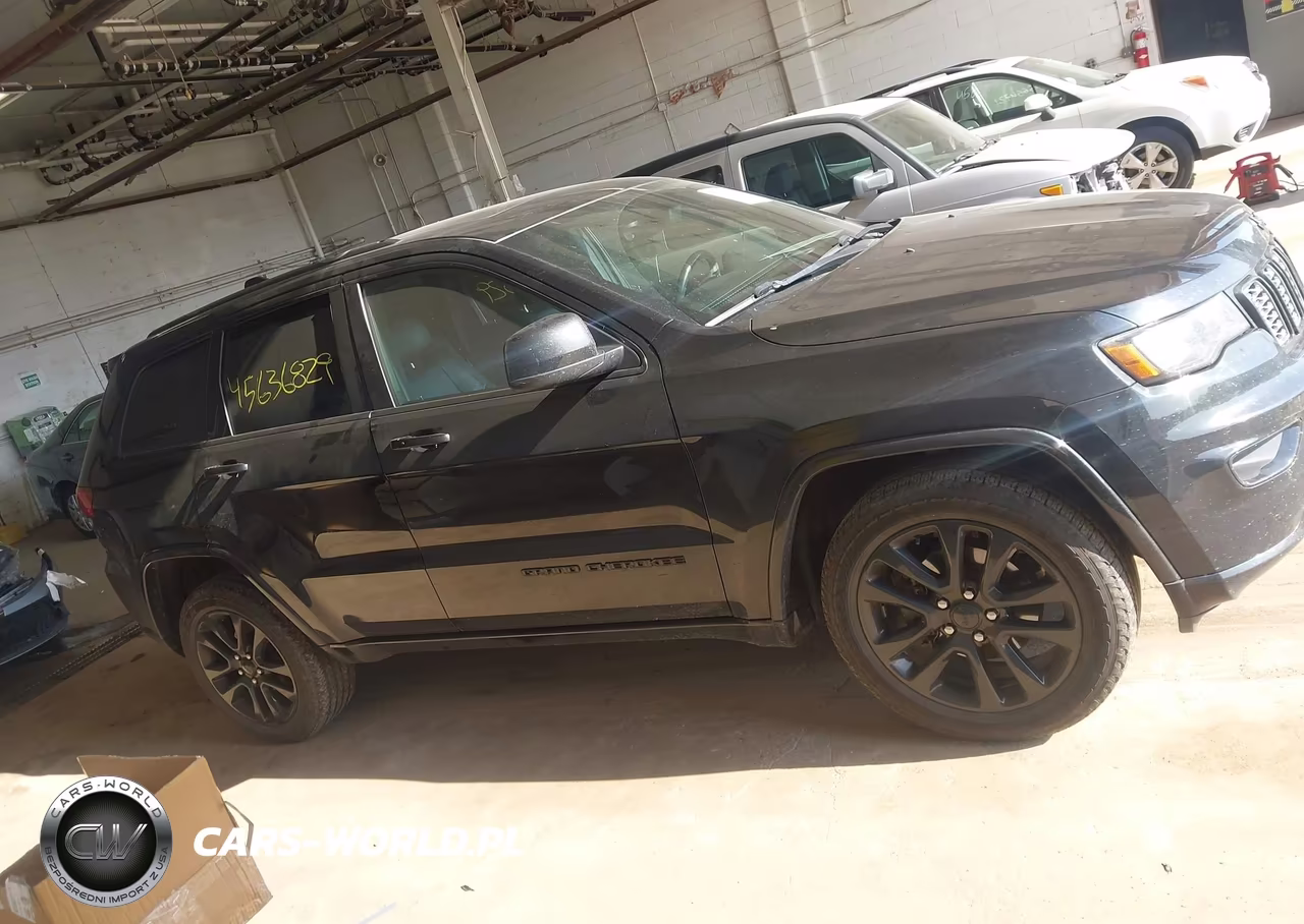 2017 Jeep Grand Cherokee Altitude VIN:1C4RJFAG6HC733814 - 13