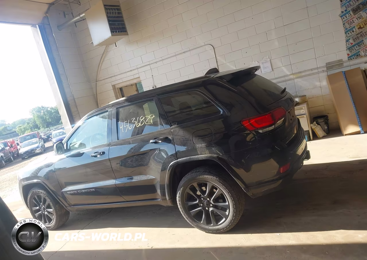 2017 Jeep Grand Cherokee Altitude VIN:1C4RJFAG6HC733814 - 14