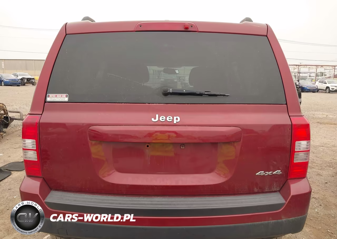 2014 Jeep Patriot Latitude VIN:1C4NJRFB6ED727028 - 16