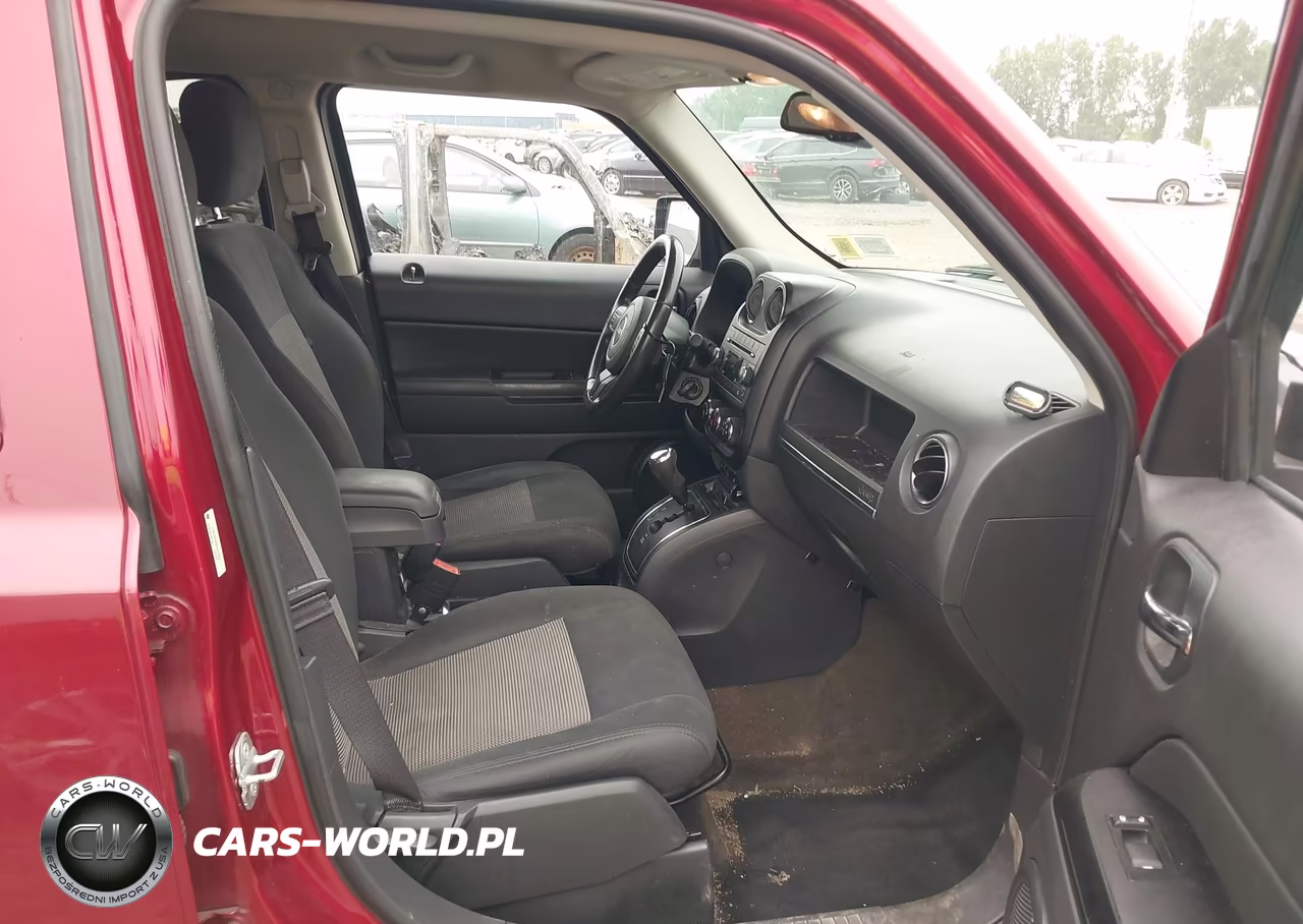 2014 Jeep Patriot Latitude VIN:1C4NJRFB6ED727028 - 5