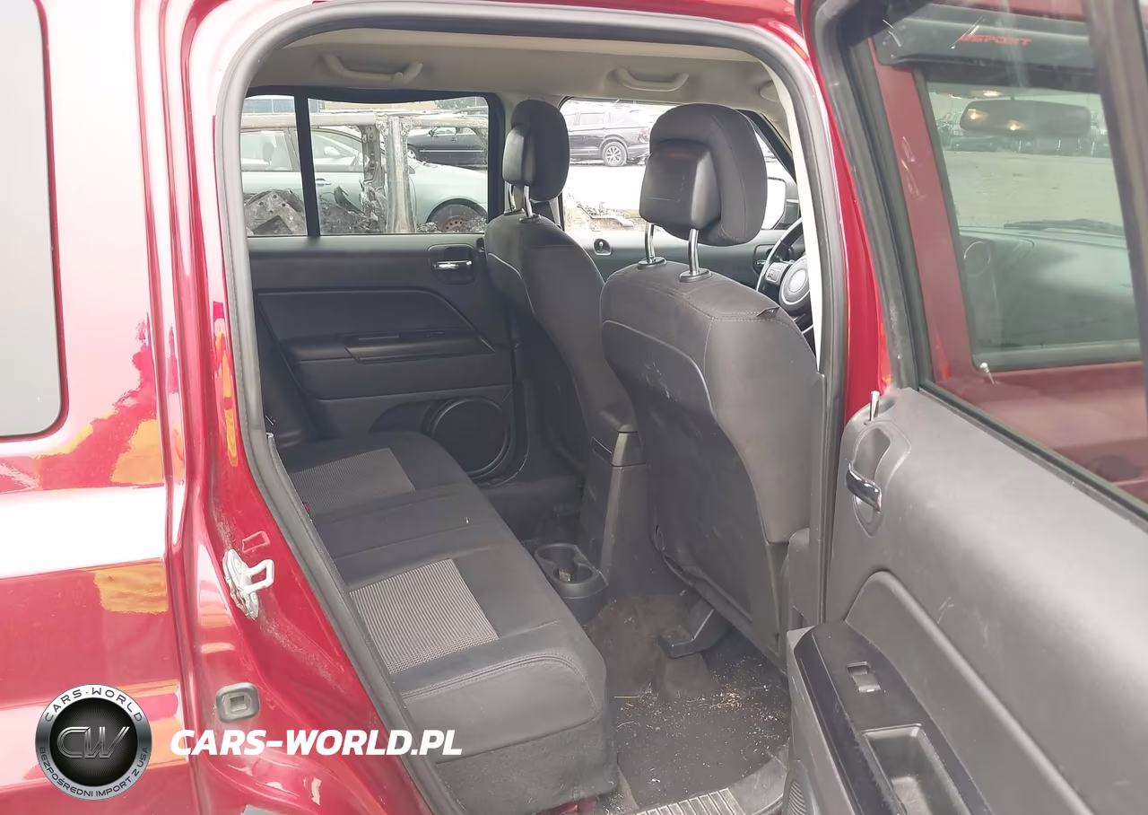 2014 Jeep Patriot Latitude VIN:1C4NJRFB6ED727028 - 8
