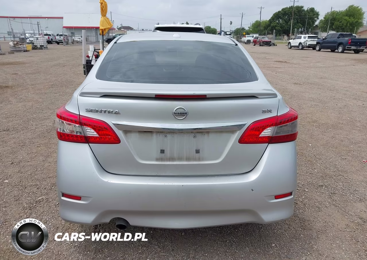2015 Nissan Sentra Sr VIN:3N1AB7APXFY323993 - 17