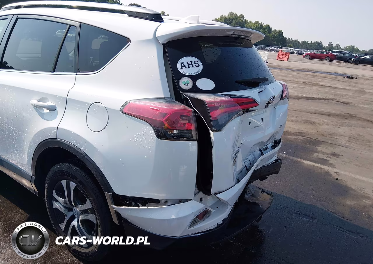 2017 Toyota Rav4 Le VIN:JTMZFREV4HJ700575 - 18