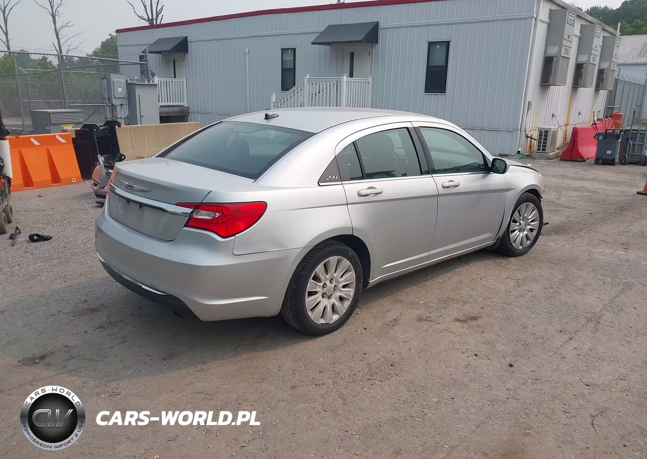2011 Chrysler 200 Lx VIN:1C3BC4FB7BN535398 - 4