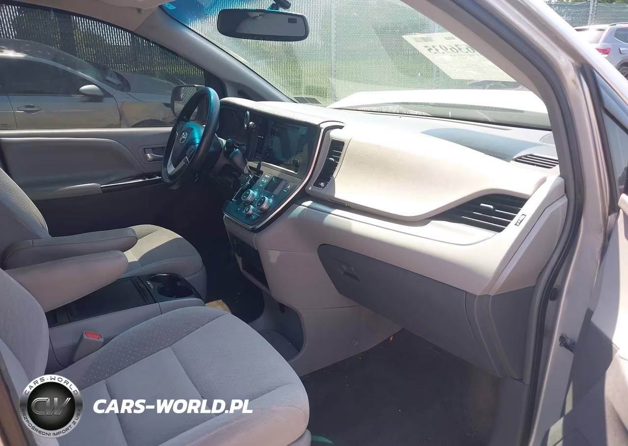 2015 Toyota Sienna Le 8 Passenger VIN:5TDKK3DCXFS565189 - 5