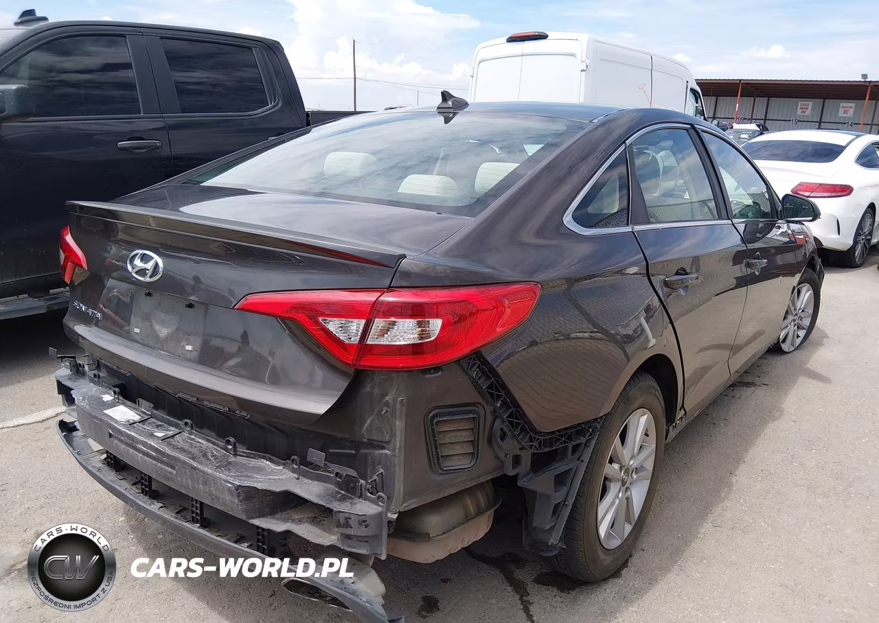2015 Hyundai Sonata Se VIN:5NPE24AF4FH253800 - 4