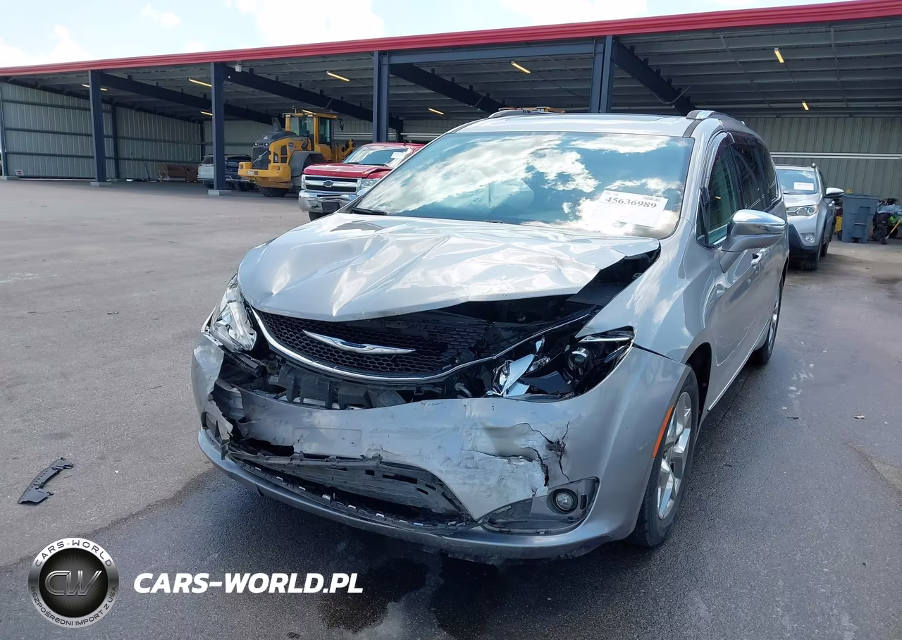 2017 Chrysler Pacifica Limited VIN:2C4RC1GG9HR747928 - 6