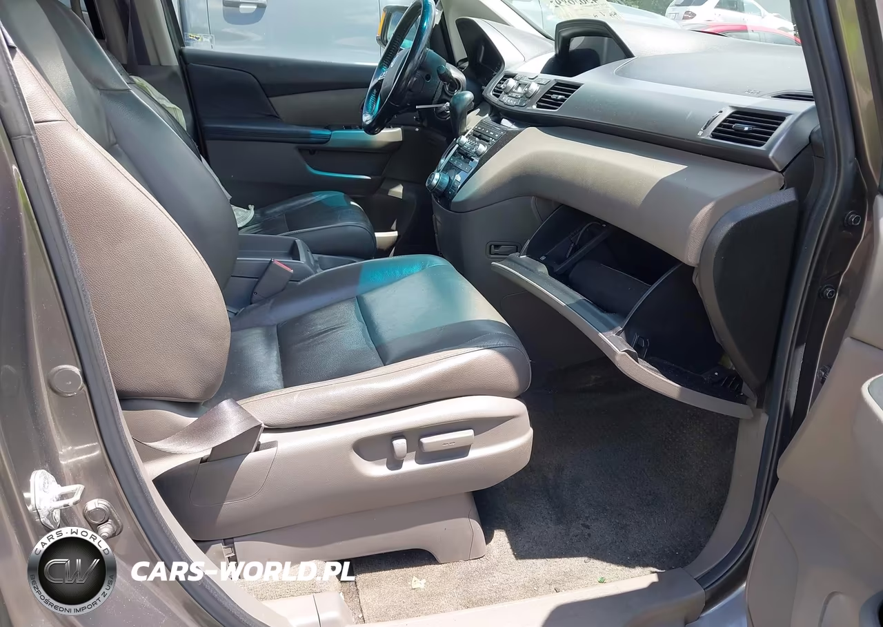 2011 Honda Odyssey Touring-Touring Elite VIN:5FNRL5H9XBB031923 - 5
