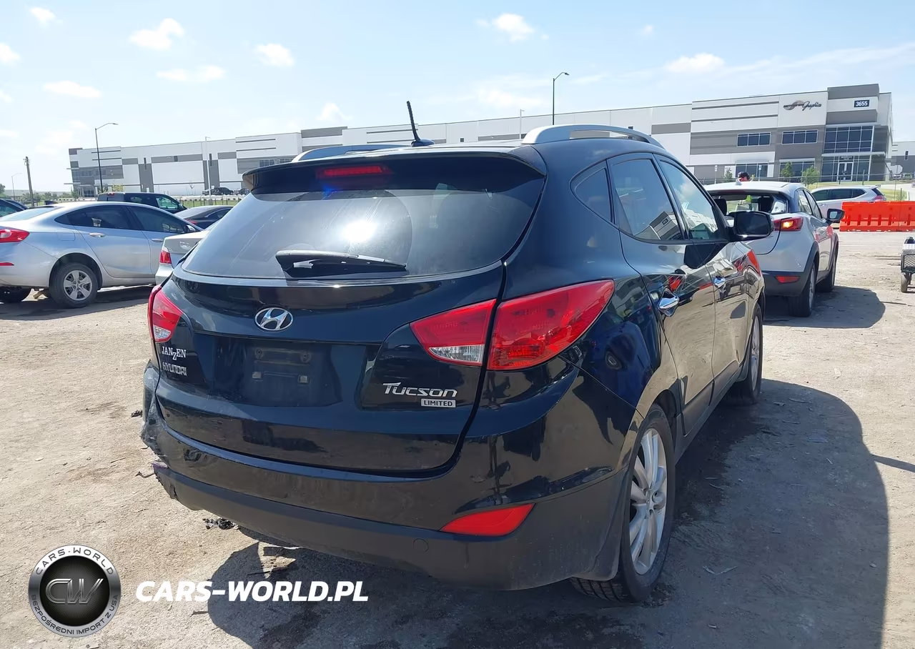 2011 Hyundai Tucson Limited VIN:KM8JU3AC2BU271720 - 4