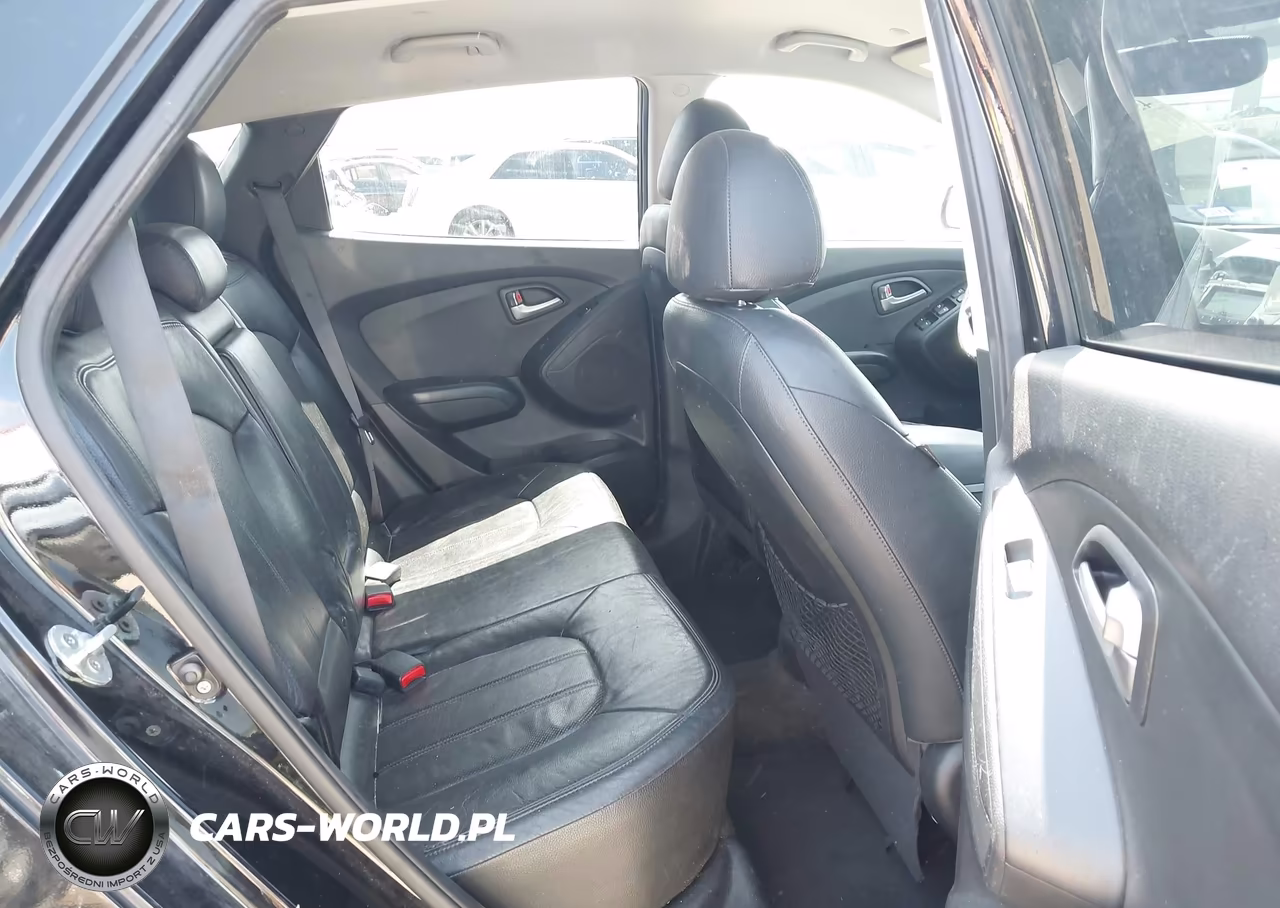 2011 Hyundai Tucson Limited VIN:KM8JU3AC2BU271720 - 8