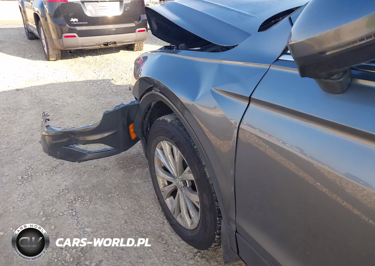 2019 Volkswagen Tiguan 2.0T Se-2.0T Sel-2.0T Sel R-Line-2.0T Sel R-Line Black VIN:3VV2B7AX4KM077687 - 17