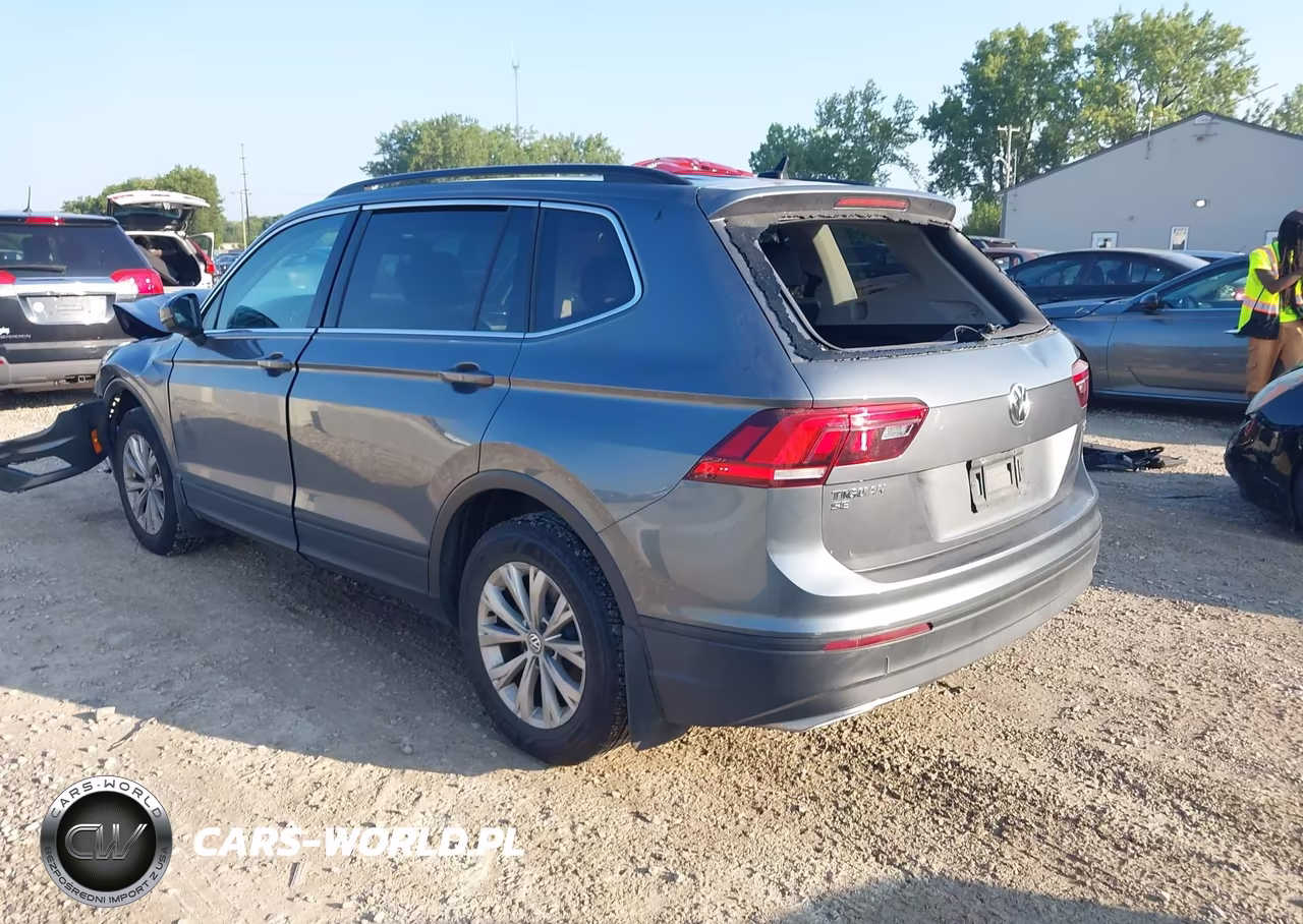 2019 Volkswagen Tiguan 2.0T Se-2.0T Sel-2.0T Sel R-Line-2.0T Sel R-Line Black VIN:3VV2B7AX4KM077687 - 3