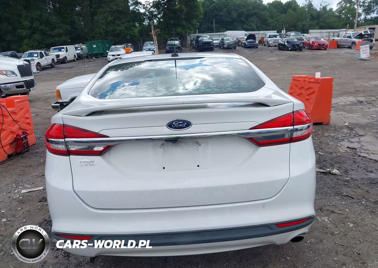 2014 Ford Fusion S VIN:1FA6P0G72E5399065 - 16
