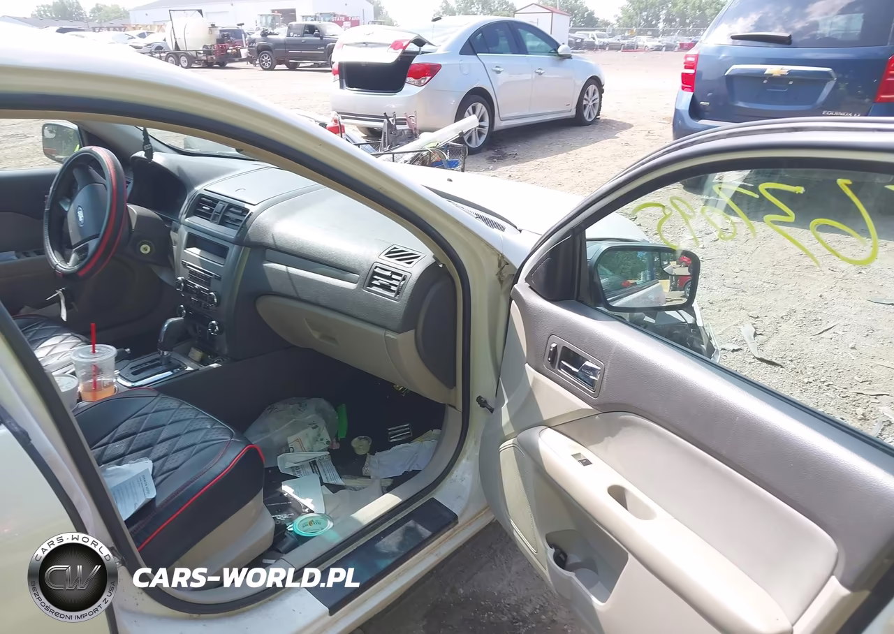 2011 Ford Fusion Se VIN:3FAHP0HA2BR100413 - 5
