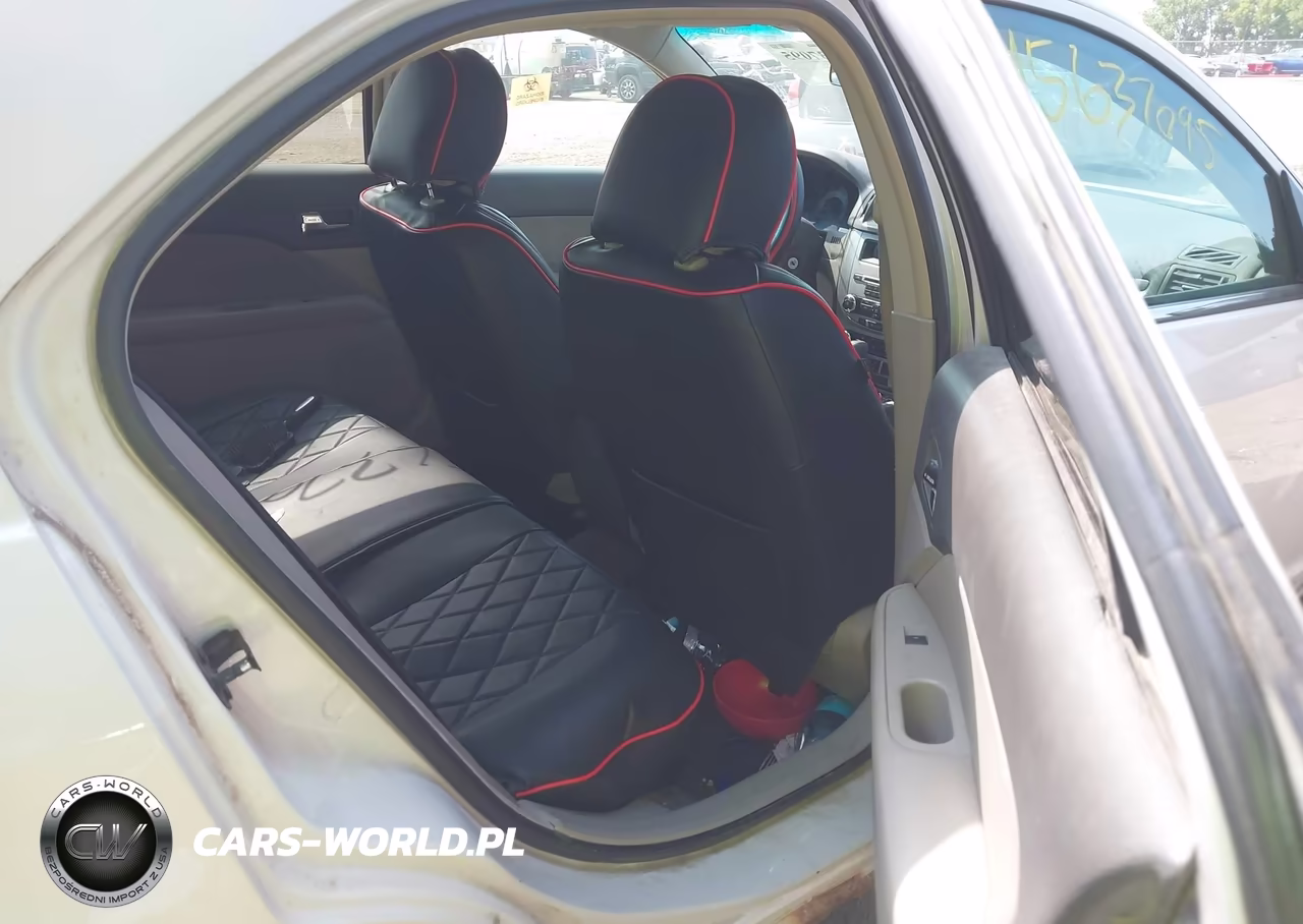 2011 Ford Fusion Se VIN:3FAHP0HA2BR100413 - 8