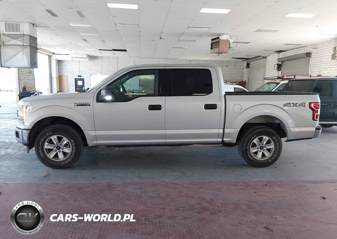 2018 Ford F-150 Xlt VIN:1FTEW1EB2JKF45353 - 17