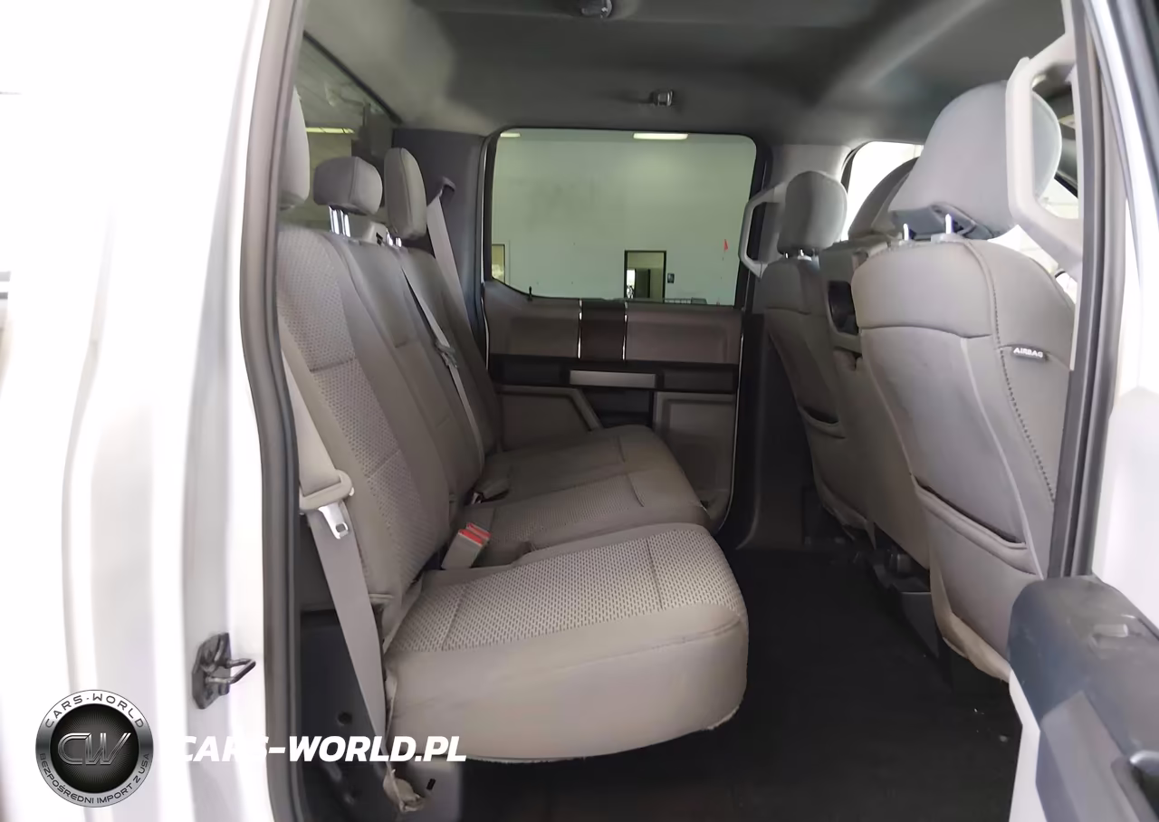2018 Ford F-150 Xlt VIN:1FTEW1EB2JKF45353 - 8