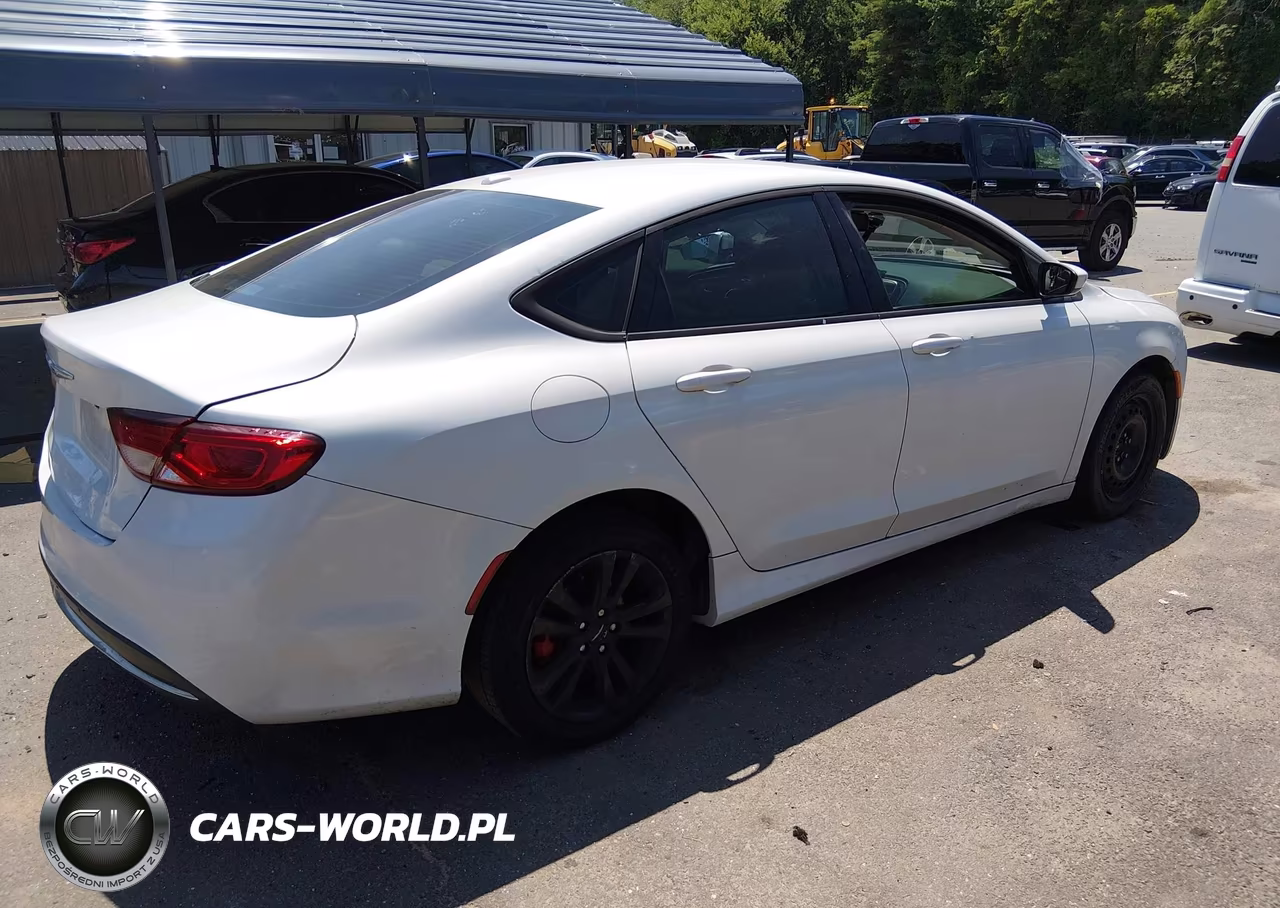 2015 Chrysler 200 Limited VIN:1C3CCCAB4FN607119 - 4