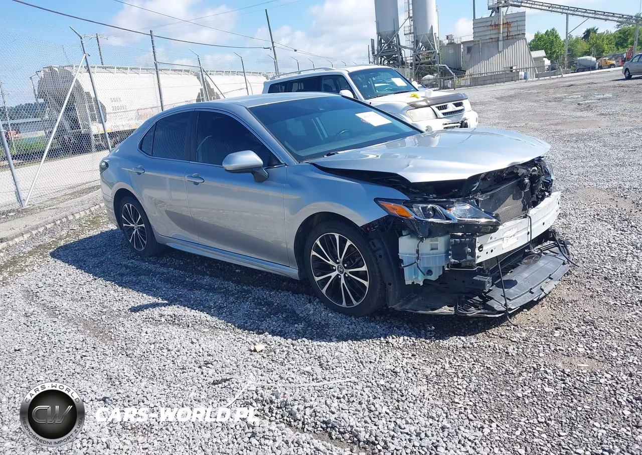 2020 Toyota Camry Se