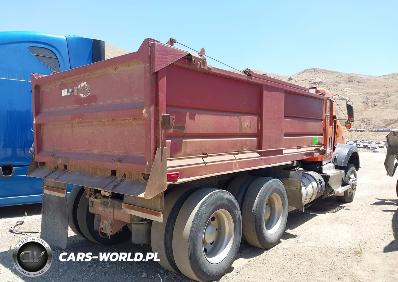 2012 Kenworth Construction T800 VIN:1XKDD49X2CJ330383 - 4