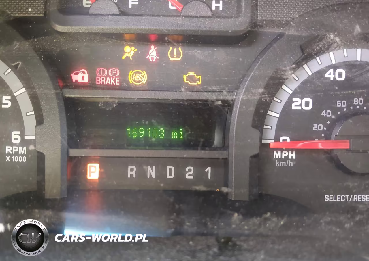 2010 Ford E-350 Super Duty Xl-Xlt VIN:1FBSS3BLXADA25370 - 16