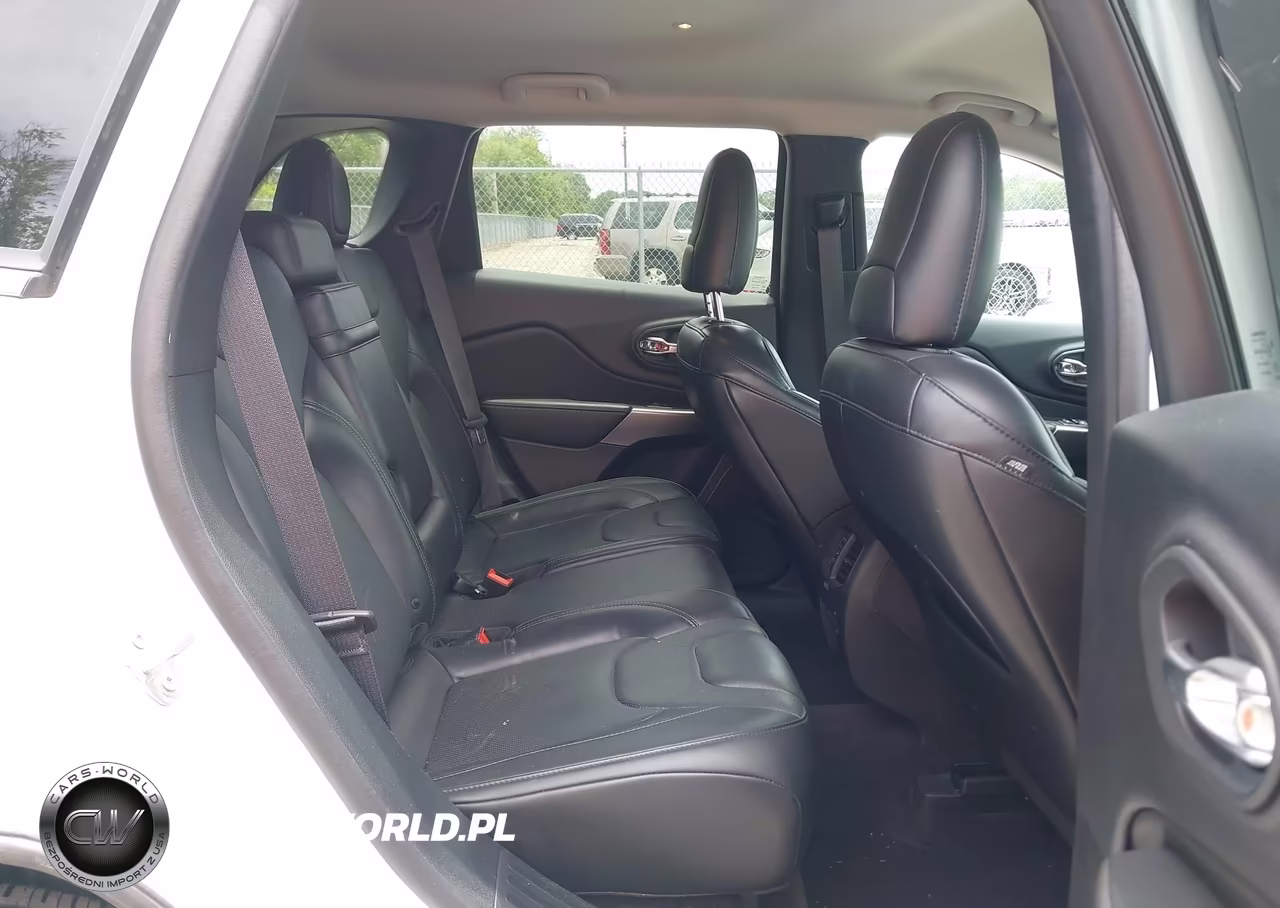 2019 Jeep Cherokee Limited Fwd VIN:1C4PJLDB0KD243344 - 8