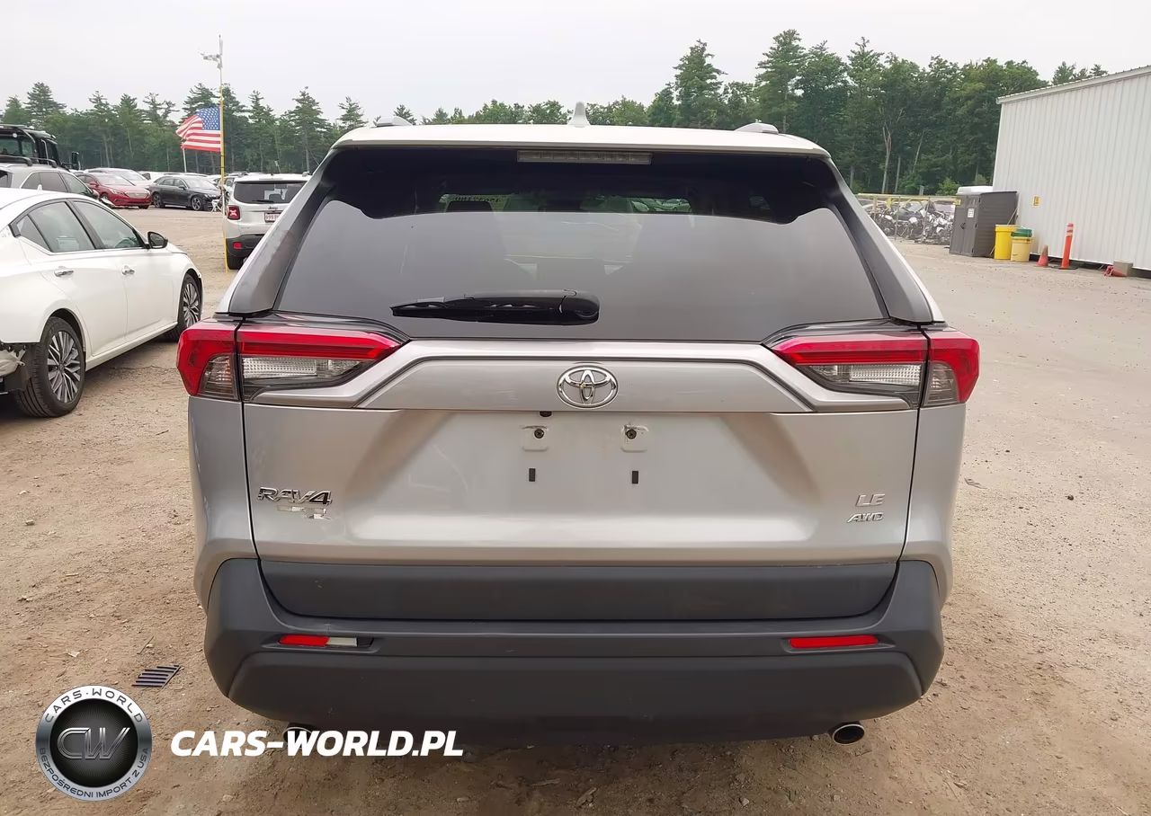 2019 Toyota Rav4 Le VIN:JTMF1RFV8KJ004812 - 17